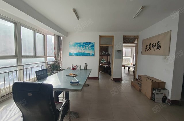 万达广场 2楼 东边户 金丰苑 桐凤家园 带车库 精装