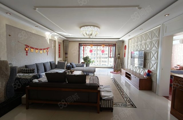 保利拉菲公馆(二三期)4室2厅194㎡150万二手房图片