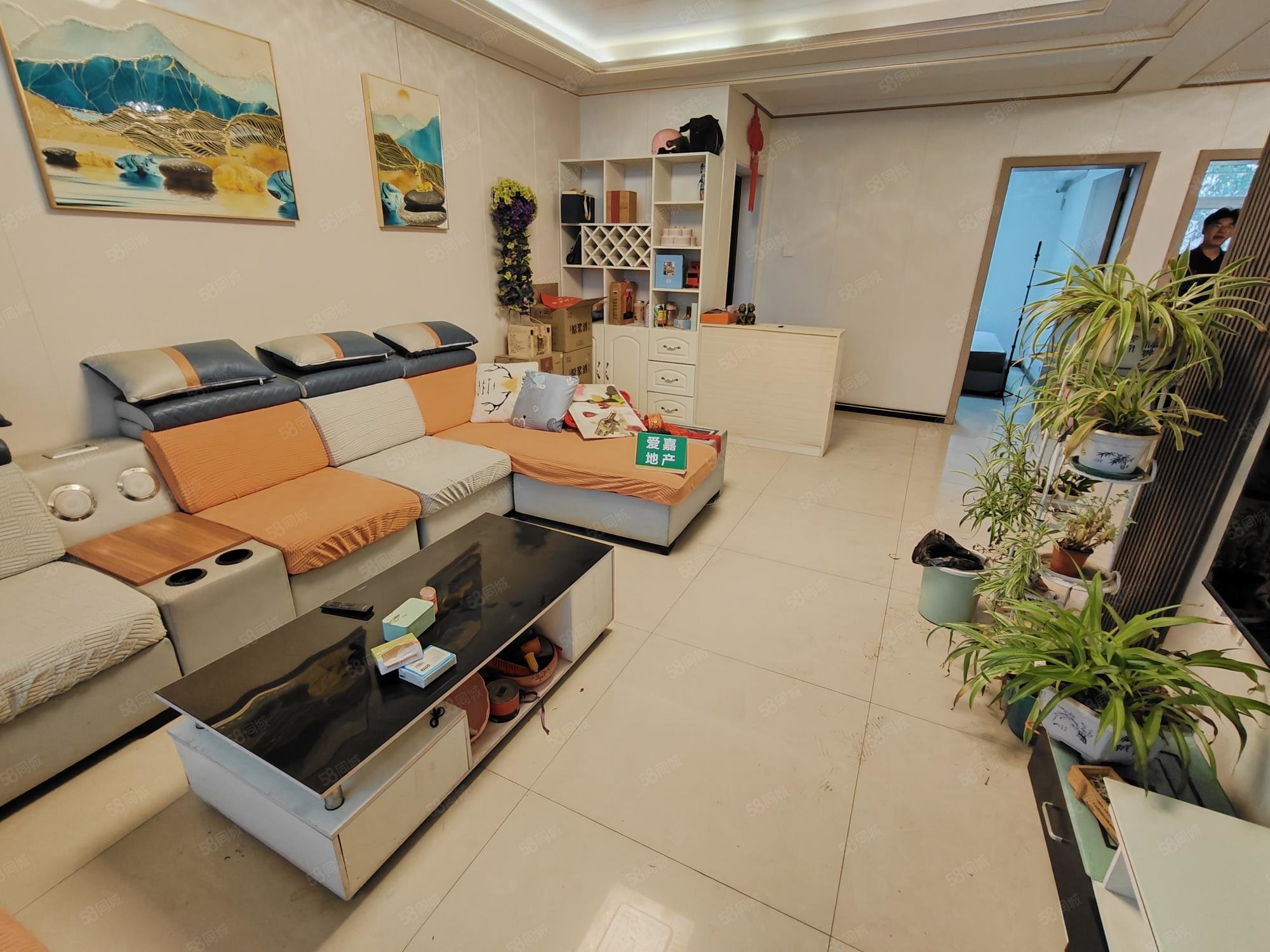 荣港花园2室2厅1卫89㎡南33.8万