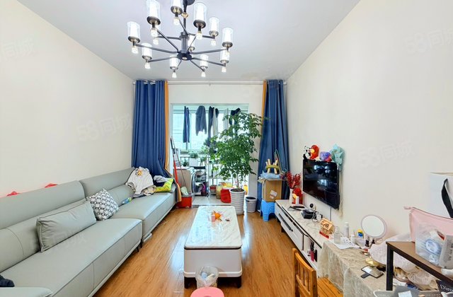 上风苑5室2厅69.36㎡49.5万二手房图片