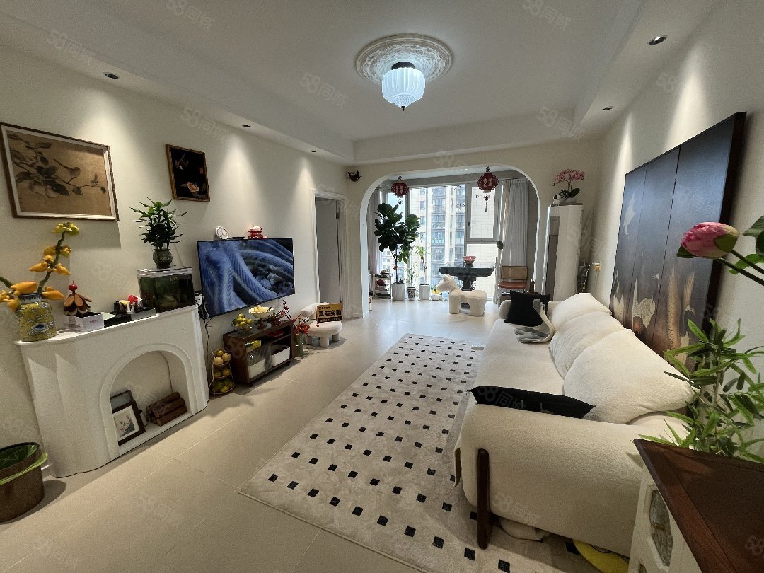 东正棕榈泉2室2厅1卫85㎡南北59.8万