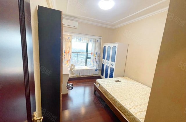 恒大御景半岛4室2厅201.57㎡300万二手房图片