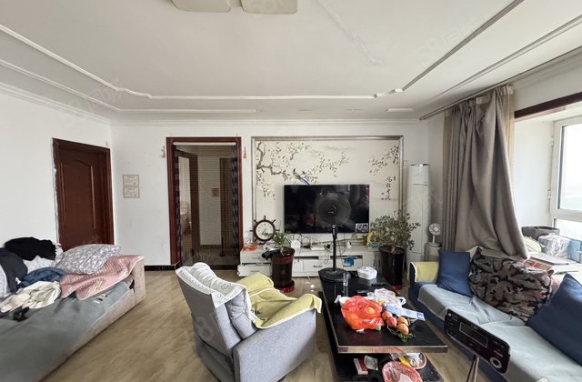 新东方龙湾划文轩 精装商品房！带车储！