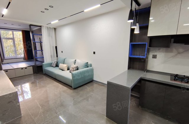 55号金山四季花城2017年建造低层(共6层)南北65﹐2室1厅1卫冠恒斜对面