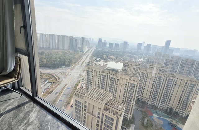 翠湖花园4室2厅146㎡98万二手房图片