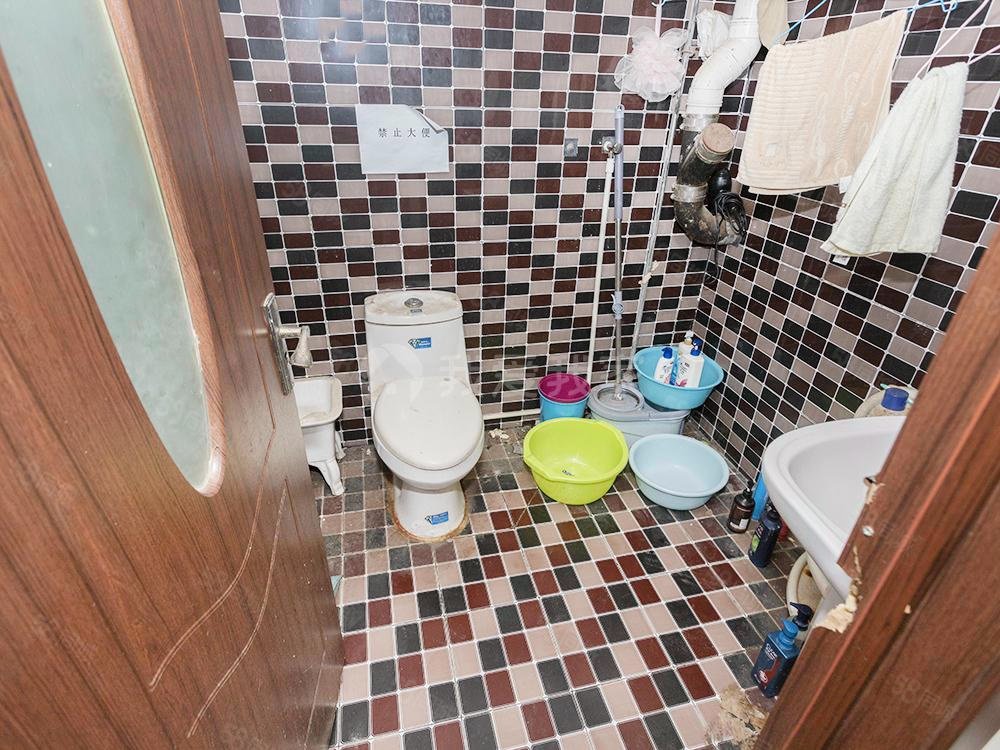 江南山水(別墅)7室3廳5衛(wèi)264.31㎡南北1399萬