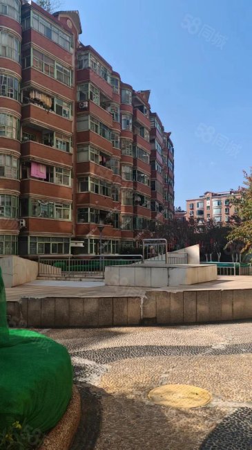 翠湖边云南大学旁次新小区俊园电梯房精装大平层南北带车位