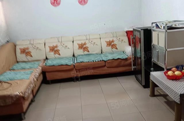 急售 鲁化路工业设备  公司家属院，2室2厅1卫