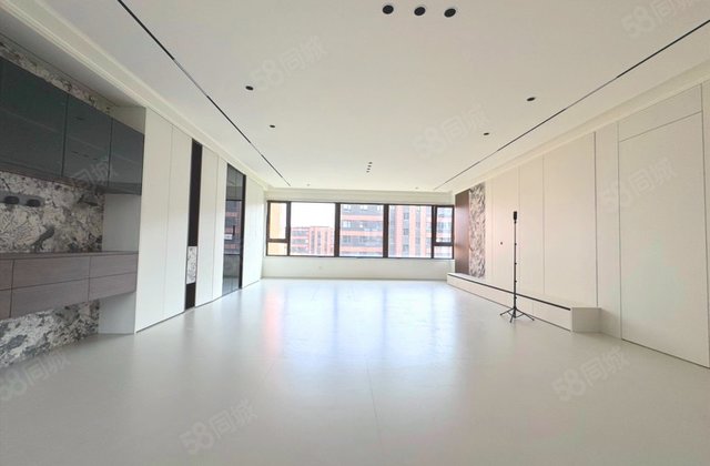 龙湖中铁建云璟4室2厅151.46㎡153万二手房图片