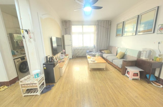 市中心，五星金鼎，东昌中学新星水城华府国棉厂多层一楼三室朝阳