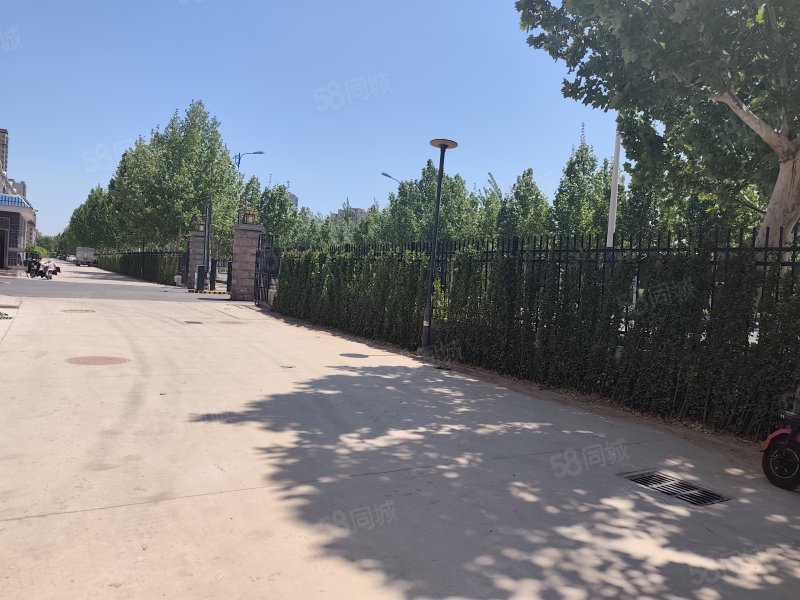 泰山名郡2室2厅1卫112㎡南北63万