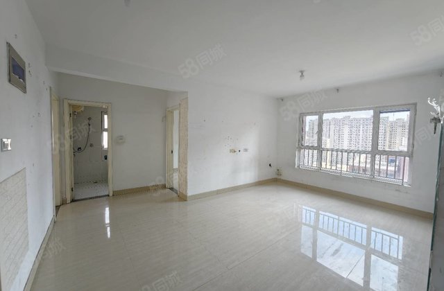 水岸花语 经典三室 带车位地下室 免大税 可贷款