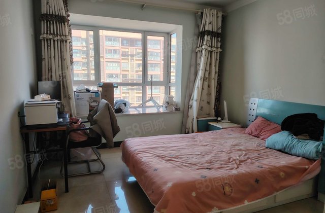 新东方龙湾在水一方南北通透三居室好楼层采光极好免大税看房方便