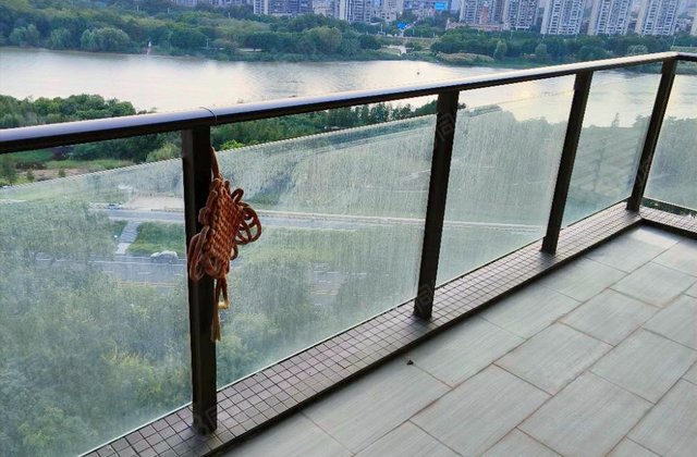 龙光玖龙湾4室2厅191.32㎡220万二手房图片