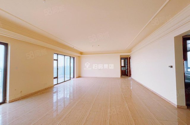 碧桂园翡丽湾 视野双车位产权清晰 270平378万带空中花园