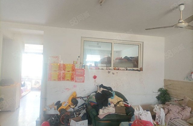 急售新出好房，火车站附近，西湖馨苑，单价6千，户型方正，