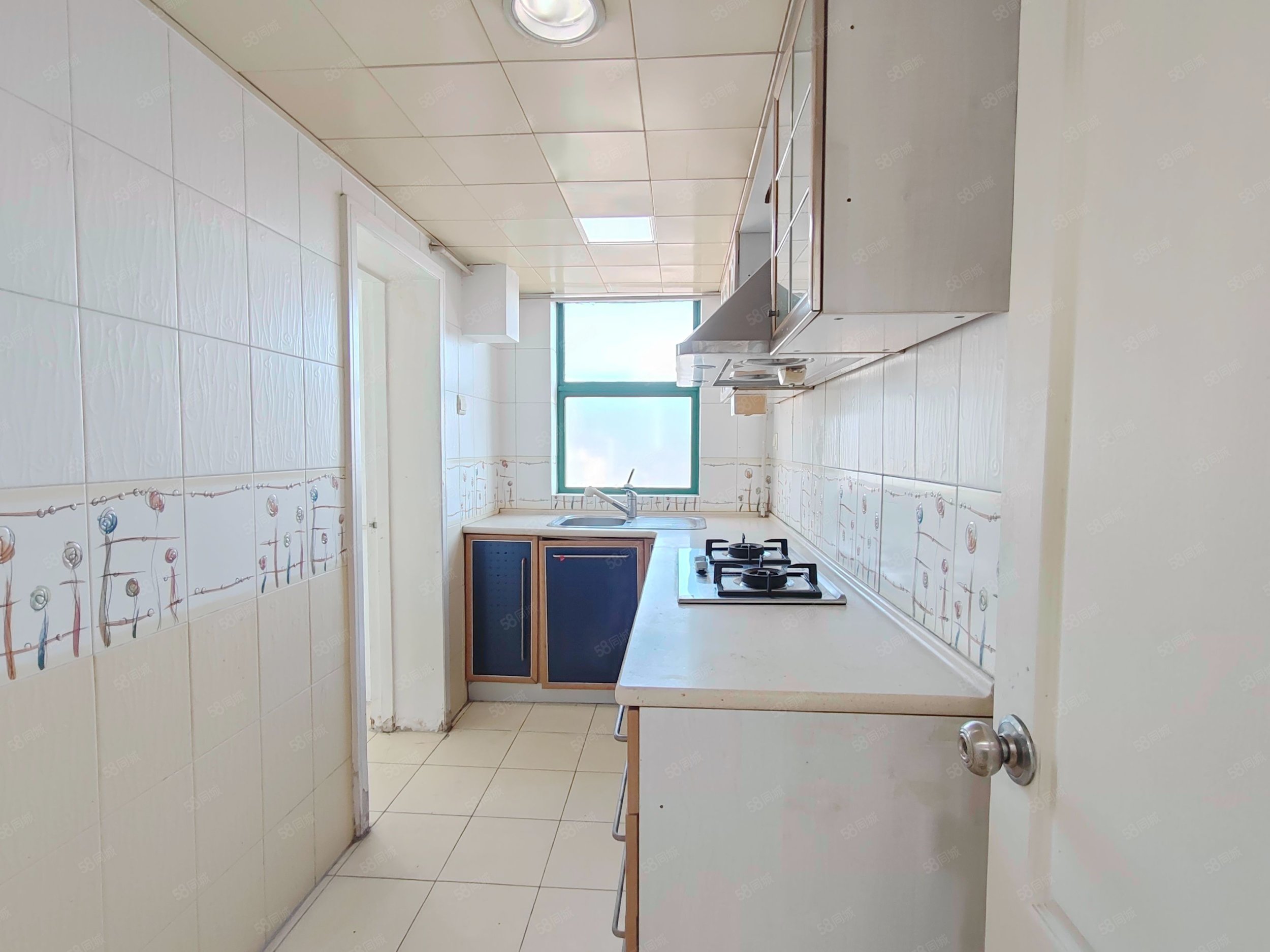 艾麗華麗舍服務(wù)公寓1室2廳2衛(wèi)61.07㎡東469萬(wàn)