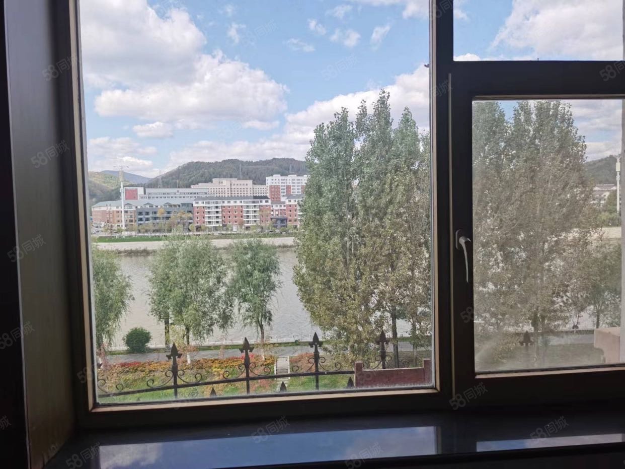 宜宾消防特勤家属楼2室2厅1卫106.59㎡南北38万