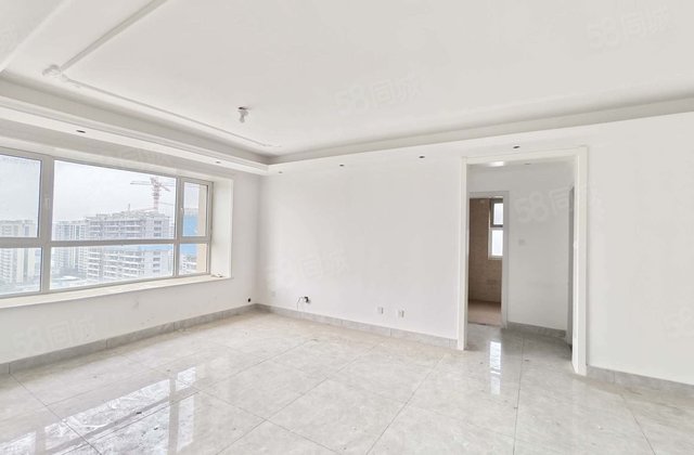 月季公园东文轩，全新未住，三室两厅边户，送车位免大税。