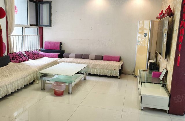 阿卡一二期！水晶城旁 精装婚房！改善房！带车储 双卫洋气错层