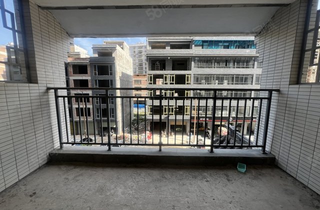 龚州新天地4室2厅117㎡51.3万二手房图片