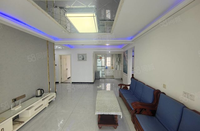 阿尔卡迪亚六期，房东急售。婚房精装，双阳台，送车位储藏室，