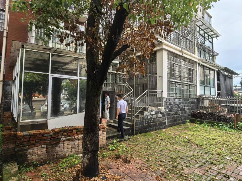 帝景豪庭3室2厅2卫149.6㎡南北65万