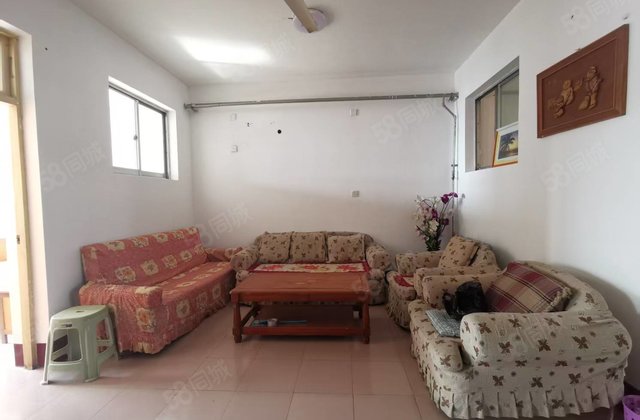 中医院家属院小区3室2厅1卫