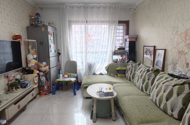 8个即可入手，温馨2居！户型很方正，布局合南北通透，采光好!