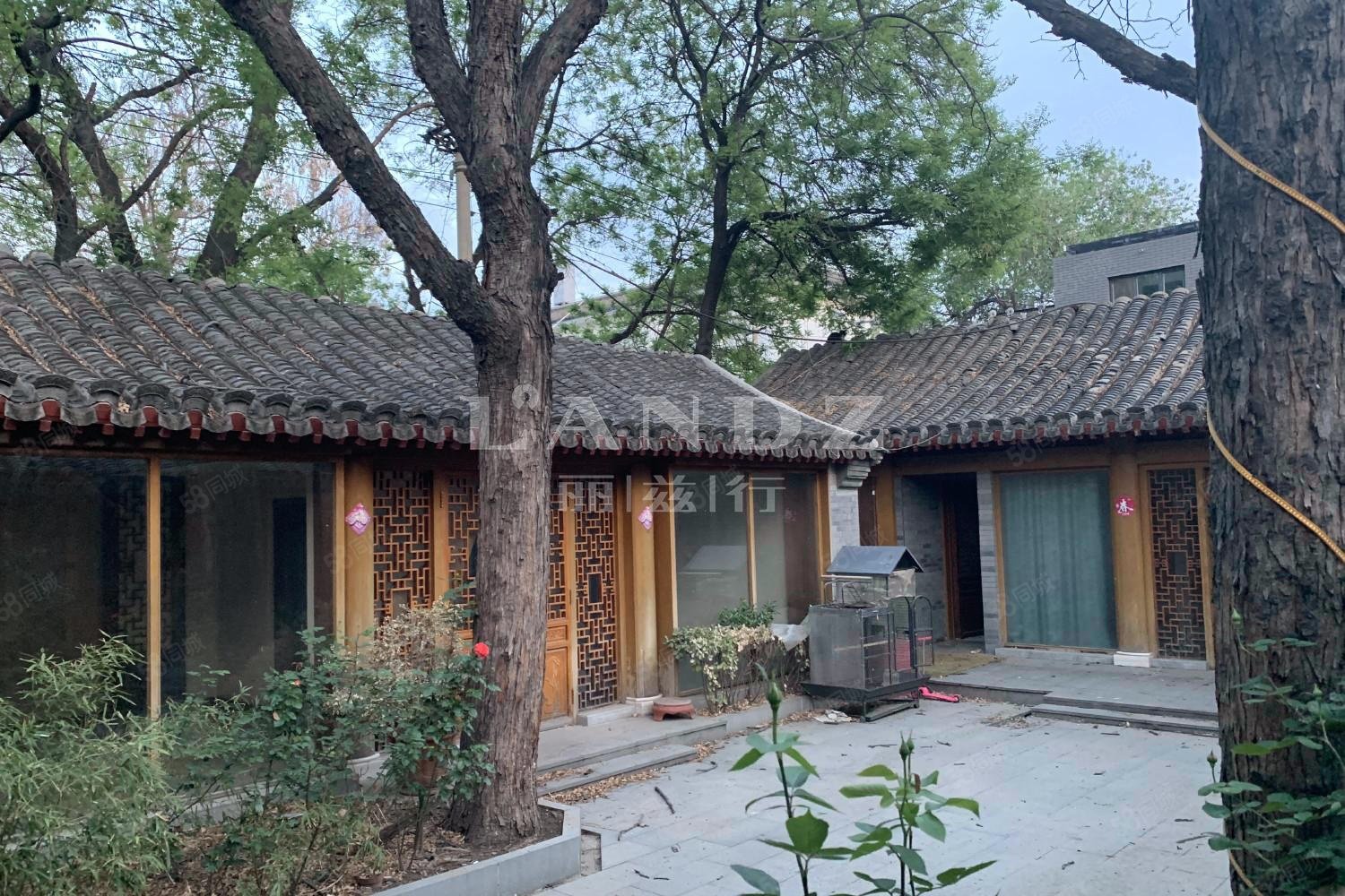 光明胡同小區(qū)1室1廳0衛(wèi)596㎡南15000萬