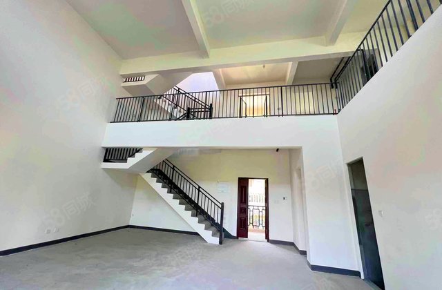 蔚蓝卡地亚云墅4室2厅170.28㎡269.9万二手房图片