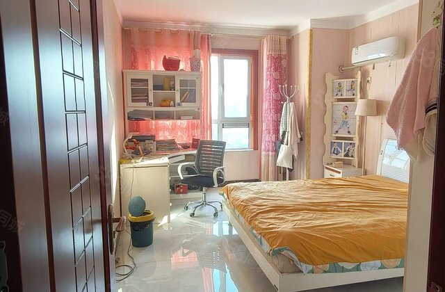 急售昌润莲城精装三室  河边观景房 交通便利