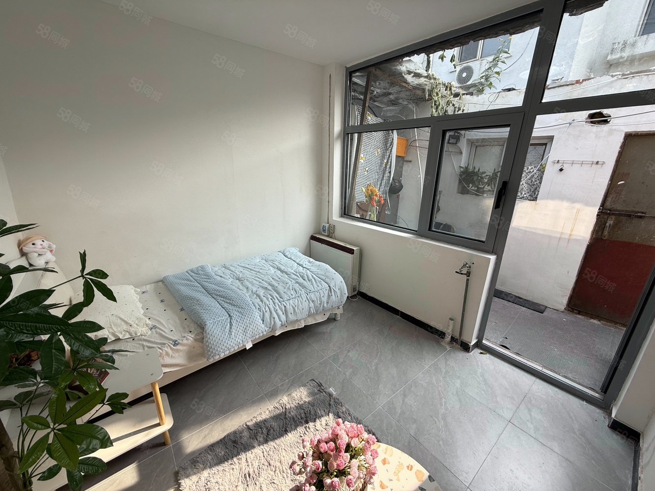 鼓樓東大街小區(qū)1室0廳0衛(wèi)11.9㎡南北195萬