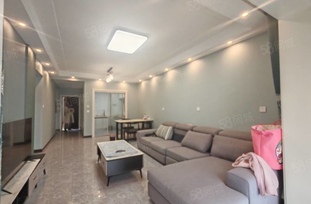 百里凯旋门3室2厅104㎡52万二手房图片