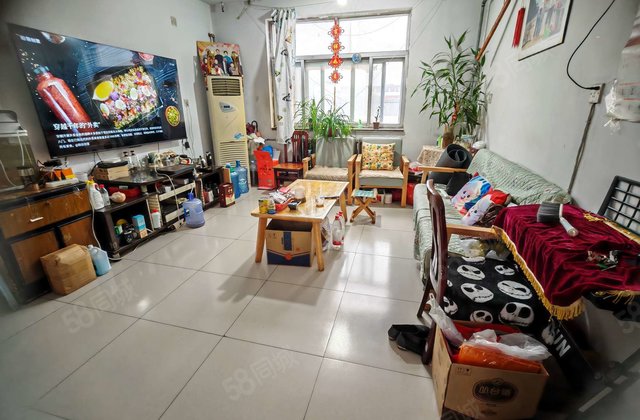 区委家属院 二实验 文轩 三楼诚心出售