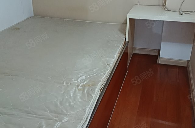 必看好房 精装修 有车位送地下室价格可议房东直卖