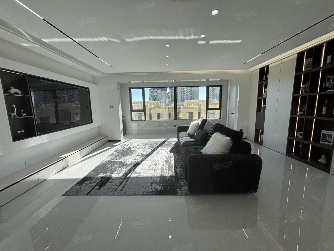 绿地斐勒公馆3室2厅2卫147㎡南北108万