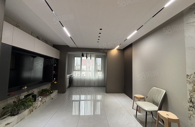 嘉洲文庭3室2厅130㎡85万二手房图片