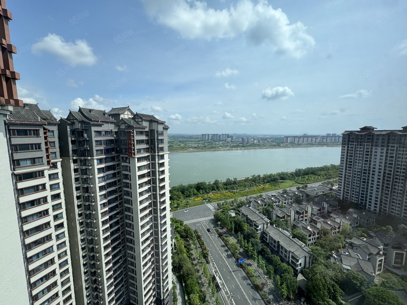 阳光1519临江邸4室2厅3卫170㎡南北168.8万