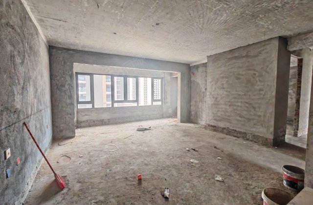 玖玺正荣府2期4室2厅130㎡168万二手房图片