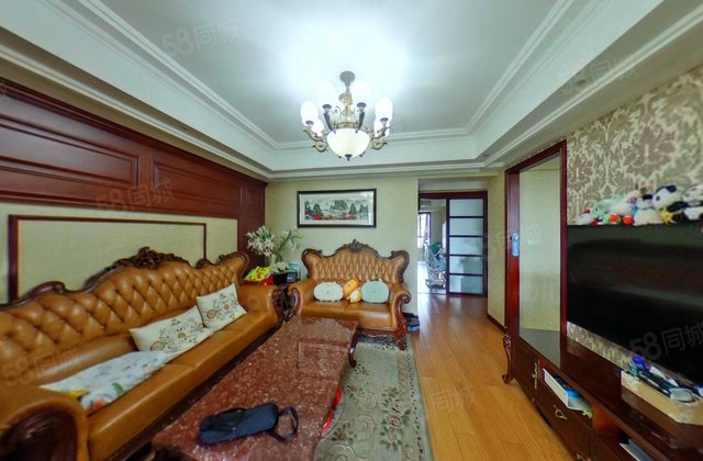 维拉小镇怡园3室2厅137㎡208万二手房图片