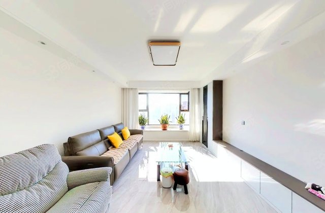 万和府3室2厅138.26㎡320万二手房图片