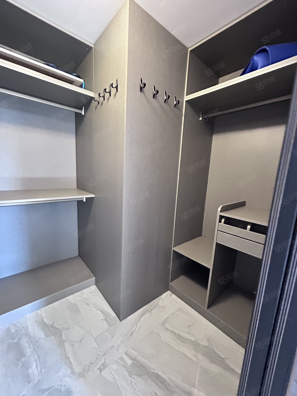 星河万源蓝湾2室1厅1卫108㎡南北44万