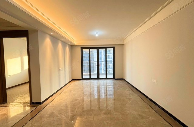 保利恒伟时光印象4室2厅118.7㎡98万二手房图片