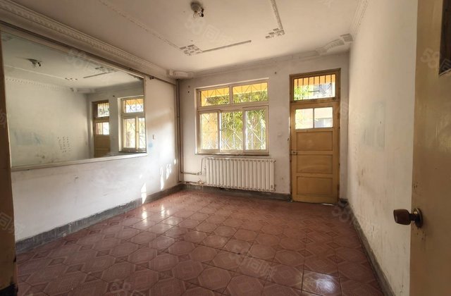 湖北小区别墅130万！5室两厅两卫！带80平的院子！城市主人