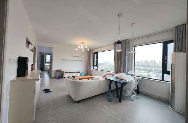 绿城百合新城 一梯一户 西边户 送储 免大税 观景房