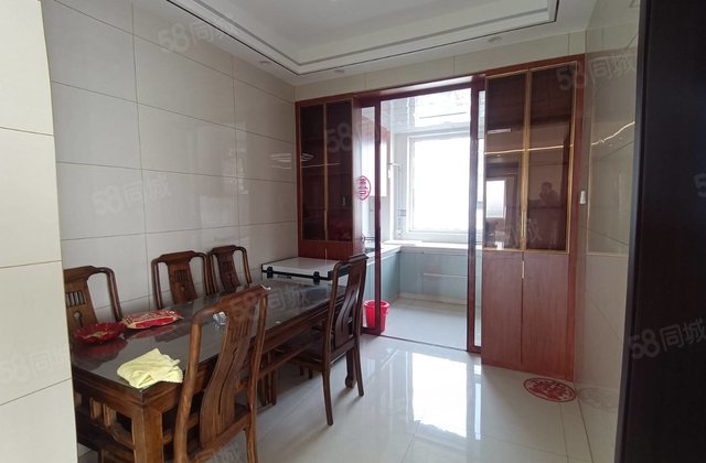 低价出售华港顺河城 楼层好 交通便捷 商品房 双卫 购物方便