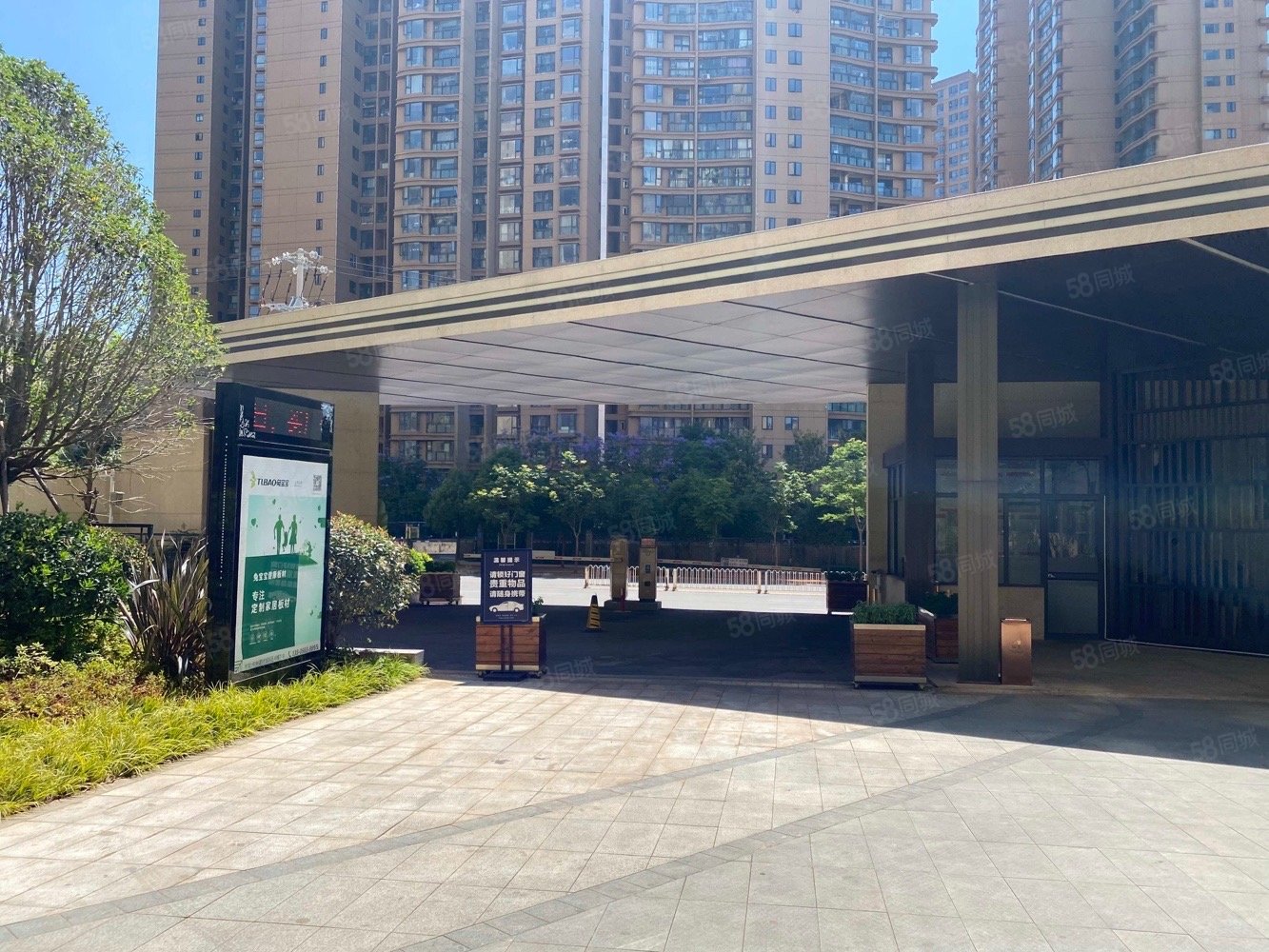 俊发澜湾俊园3室2厅2卫114㎡东西132万