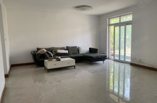 急售西安交大文轩本部带储藏室免大税离东昌湖近户型通透