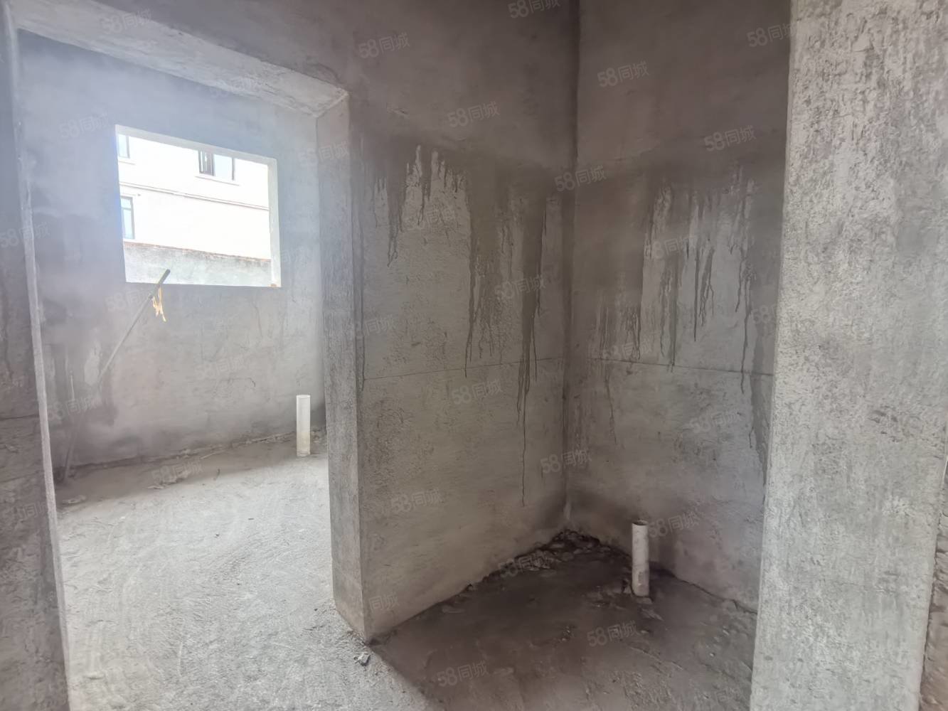 袁山西路别墅8室3厅3卫260㎡南北169万